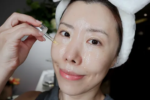 [保養團] 7/1~7/31 皮膚遇到停滯期了嗎? 找到代替水光針的保養品 樂薇昂 LAVIEN（照片 166）